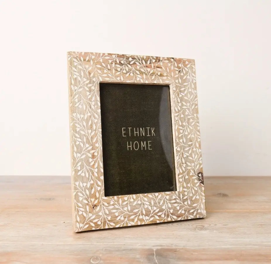 Wooden, Leaf Design Photo Frame