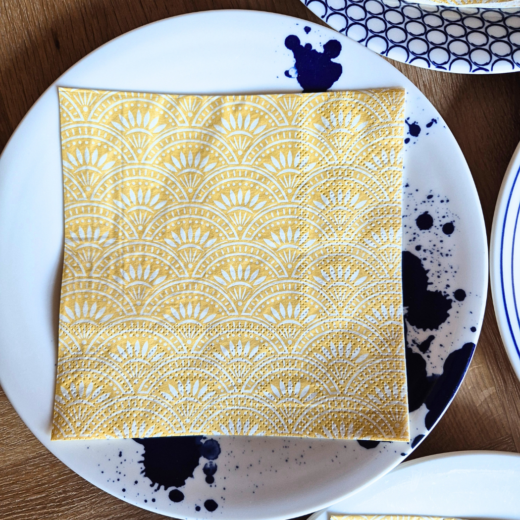 Yellow Art Deco Scallop Paper Napkins