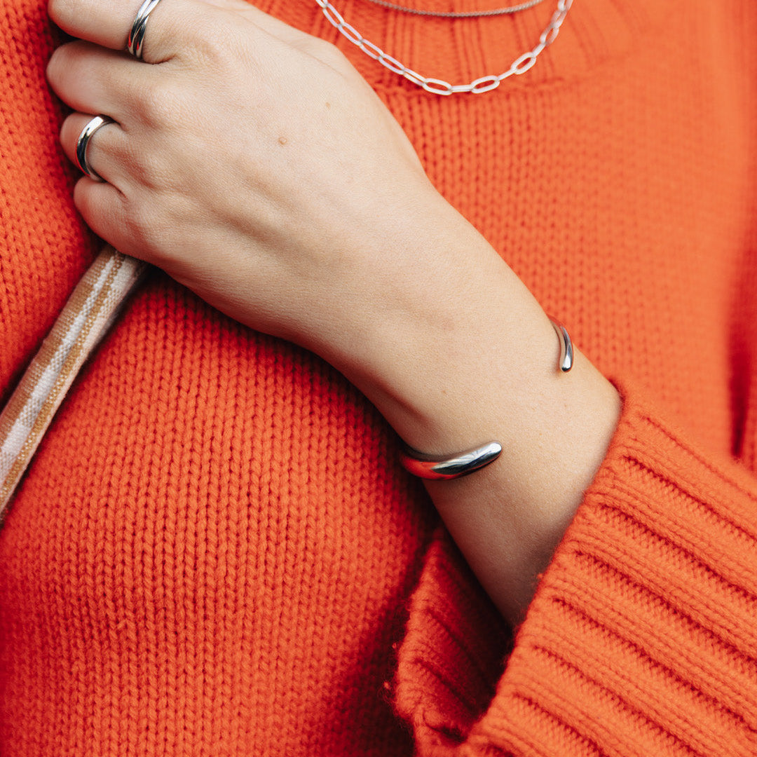 Silver Bold Fluid Bangle