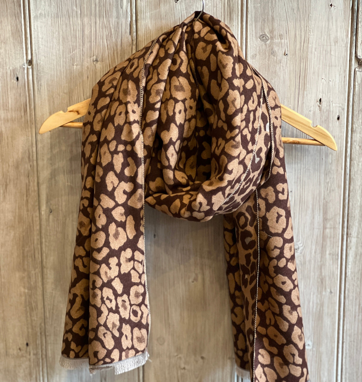 Brown Cosy Leopard Scarf