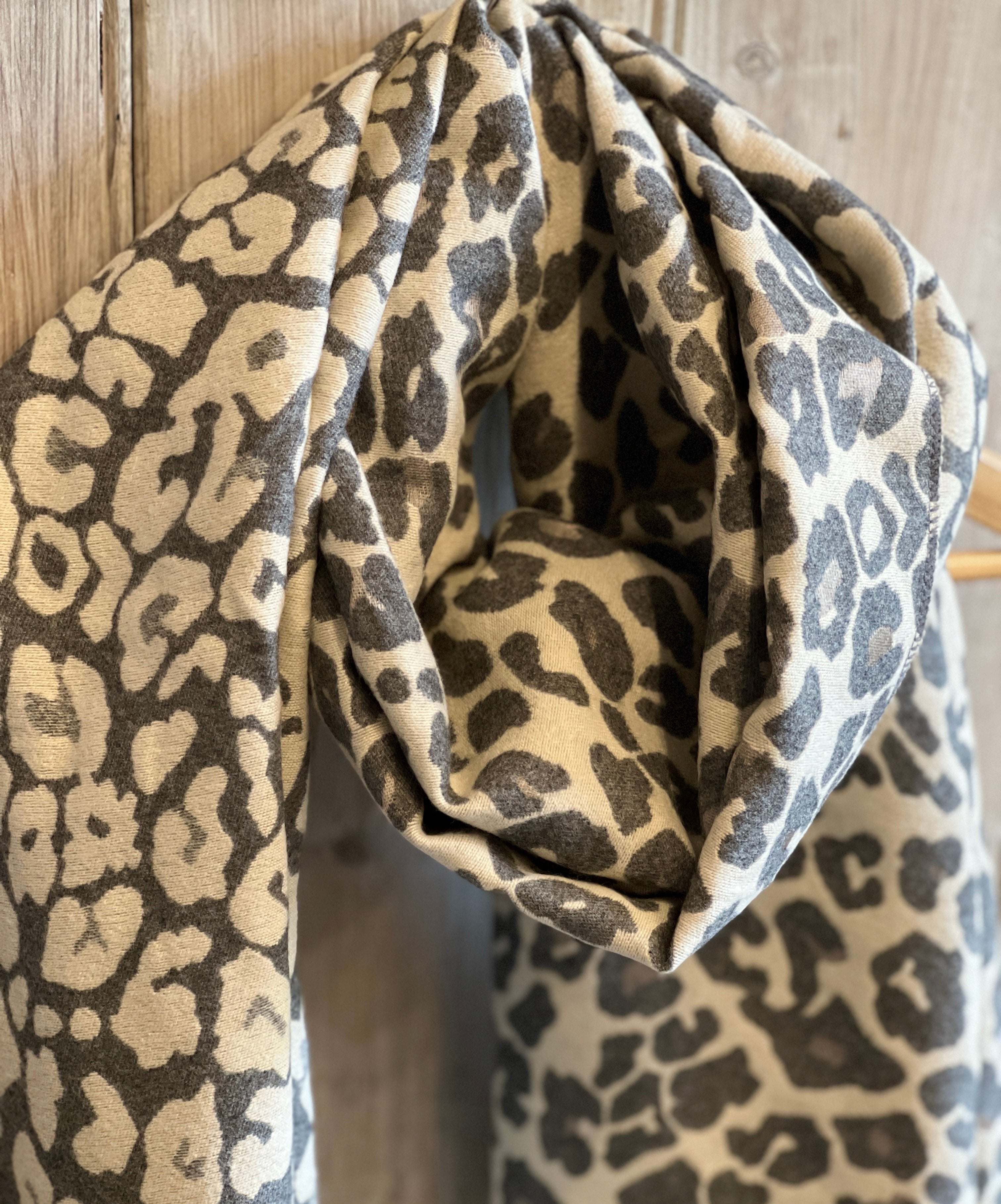 Cosy Leopard Scarf, 3 colours