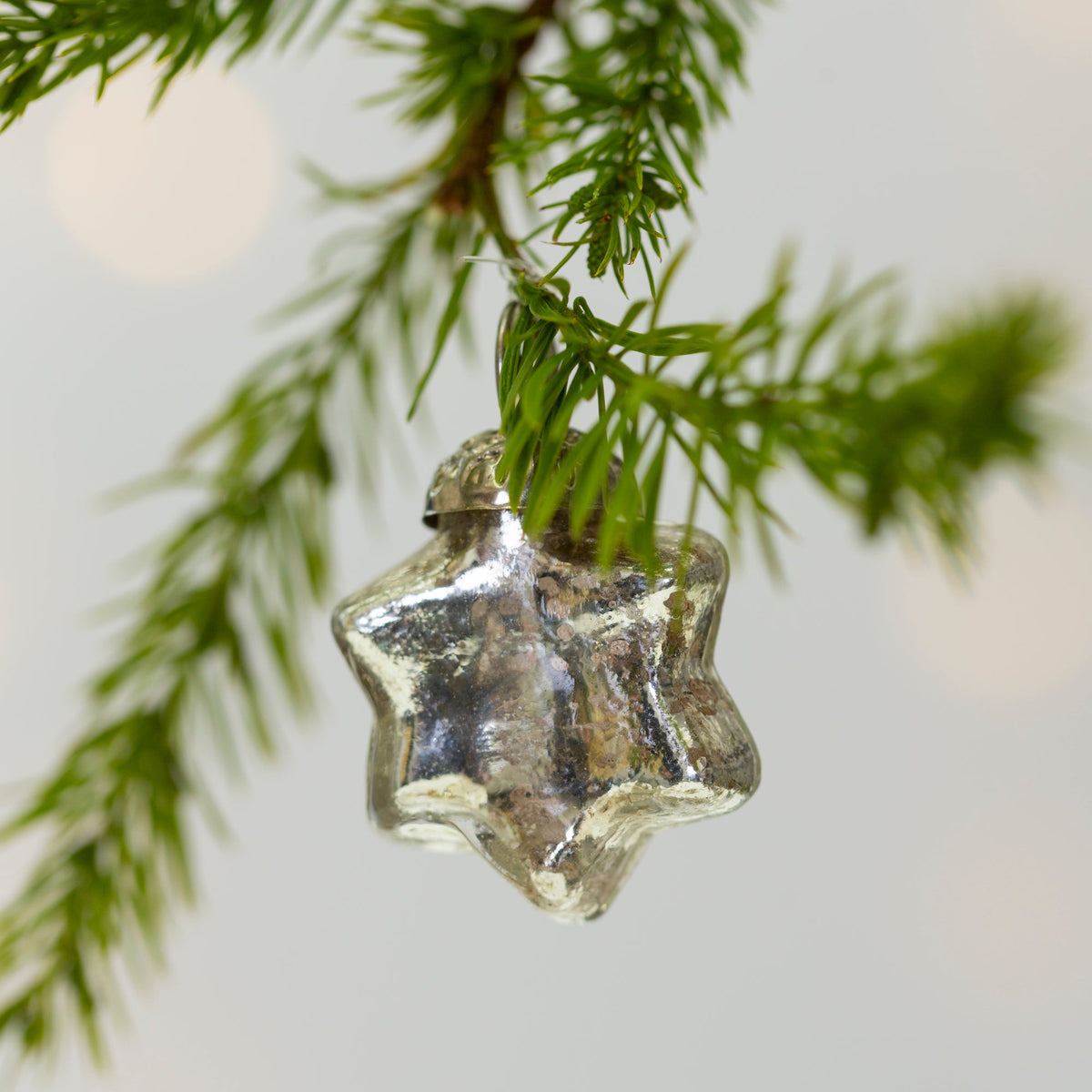 Antique Style Star Baubles