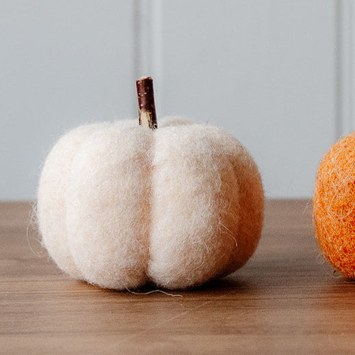 Mini Felt Pumpkins