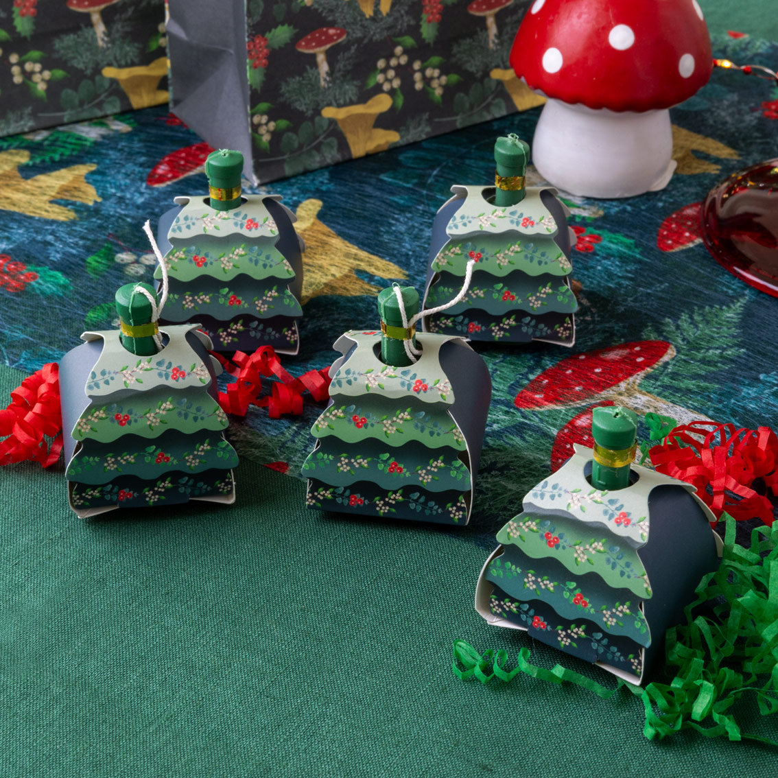 Tree-mendous Party Poppers